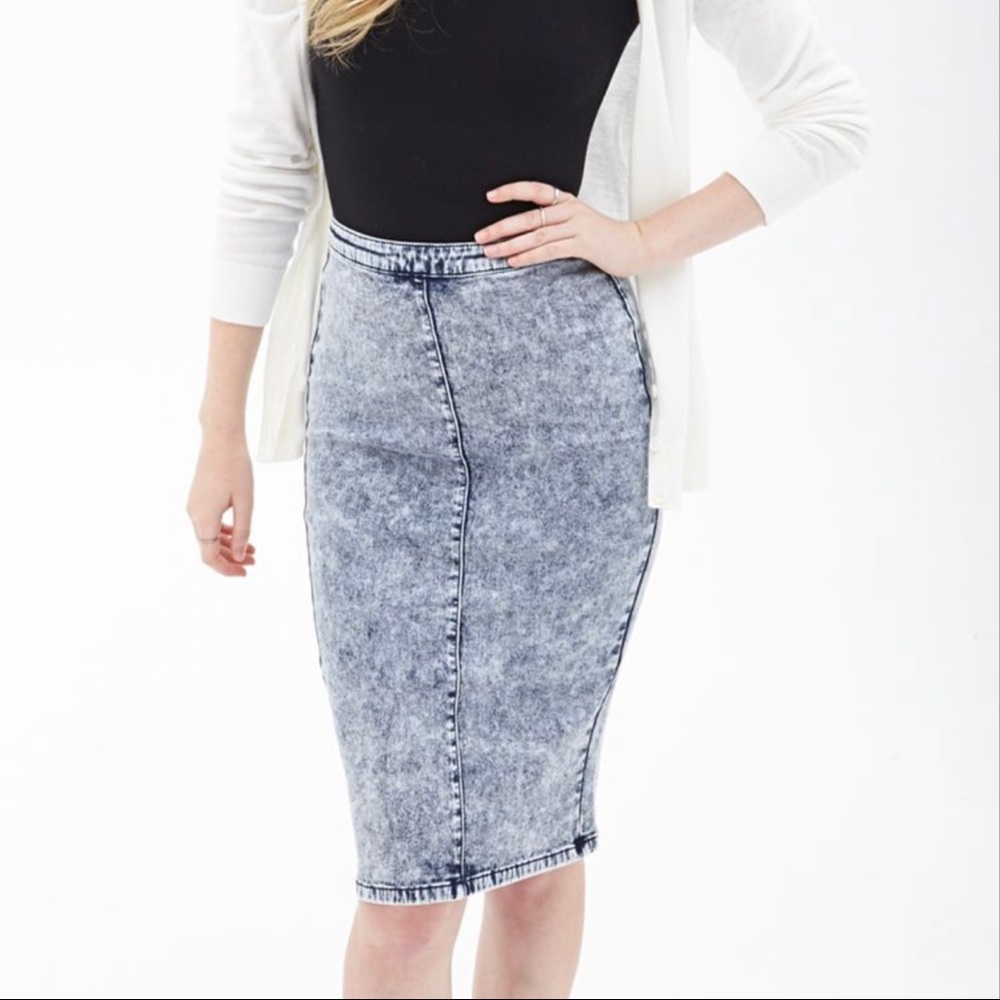 Bleached Stretchy Denim Pencil Skirt